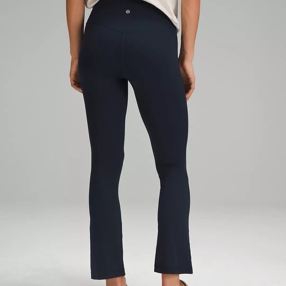 Lululemon align High-Rise mini flare pant *extra short in navy blue, size 2 - Picture 2 of 8